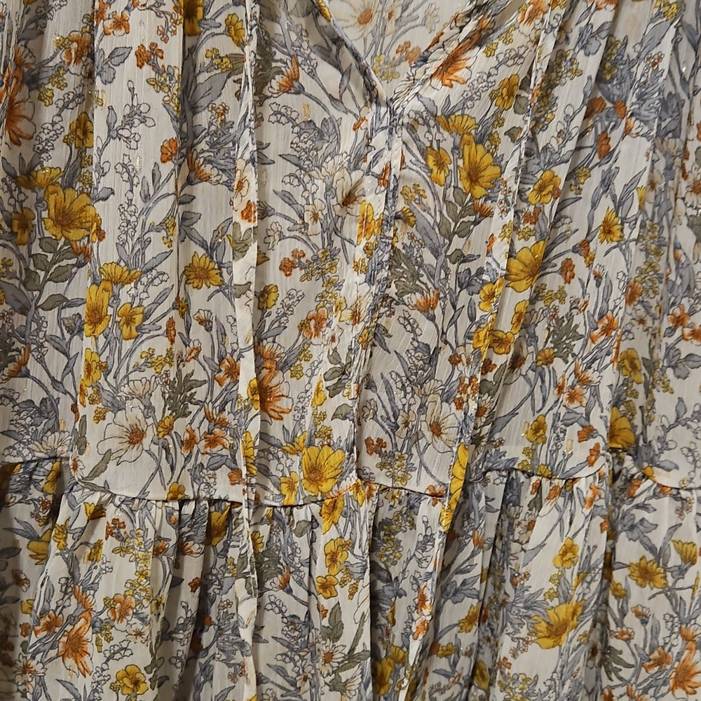 Floral Blouse - Picture 3 of 3